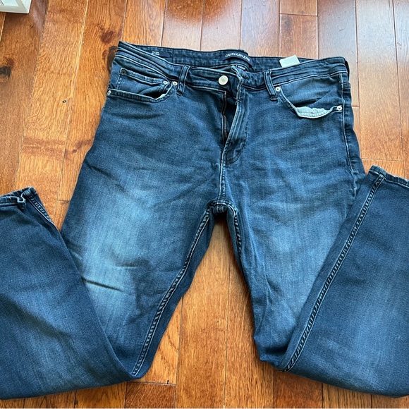 Calvin Klein Men's Straight Fit Jeans - Picture 2 of 7